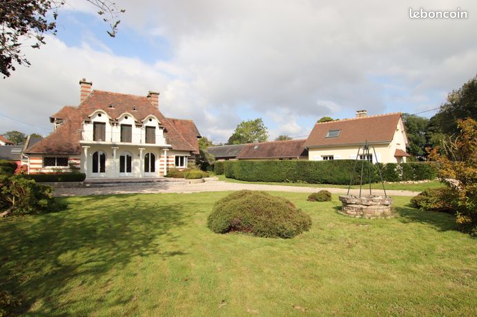Maison 12 pièces 245 m²