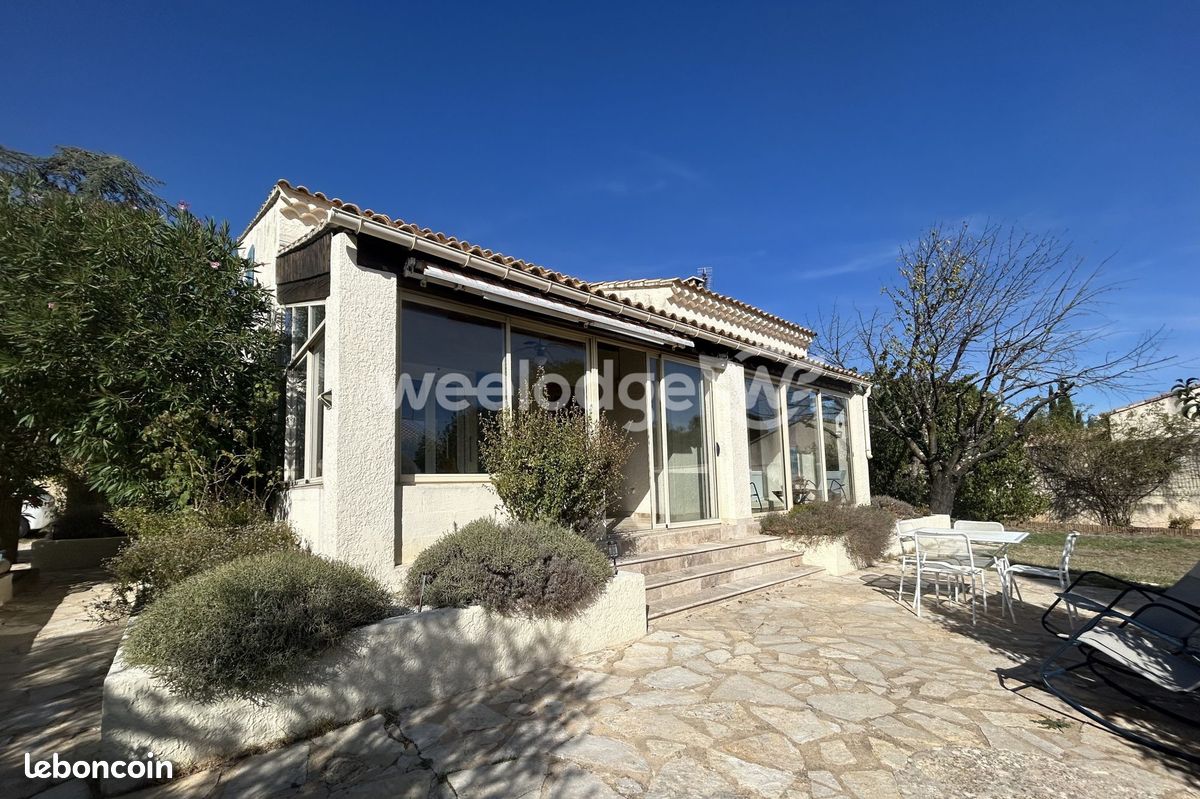 Maison 5 pièces 109 m² · aux Angles · 109 m² · 443 000 €