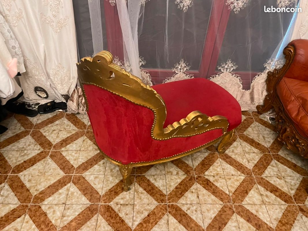 Fauteuil méridienne / chaise longue style Louis XV – Velours rouge et bois doré (image 2)
