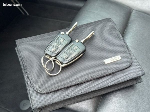 Audi A3 CABRIOLET 2.0 TDI 140CH AMBITION LUXE * 147.000KM * 1ERE MAIN * GARANTIE (image 28)