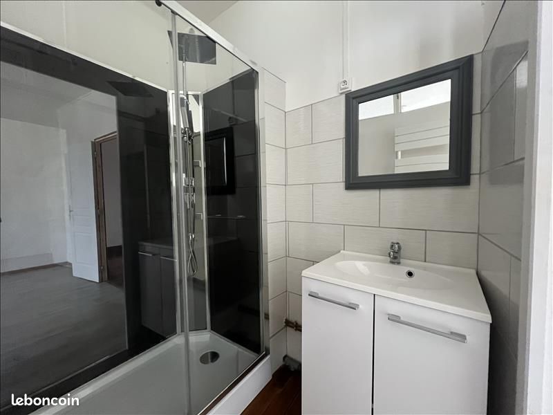 Immeuble 126 m² Saint Amand Montrond (image 8)