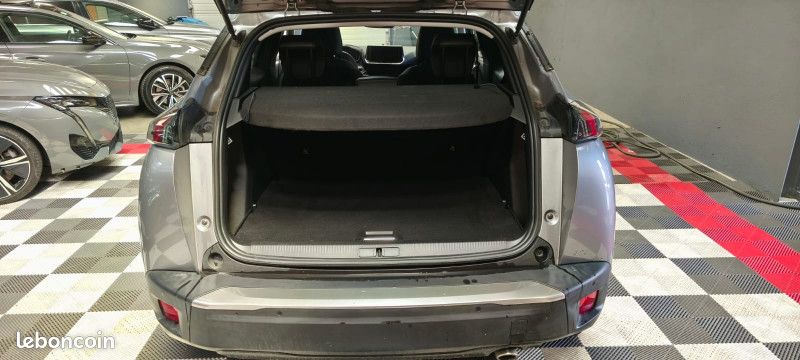 Peugeot 2008 1.5 BLUEHDI 130CH S&S ALLURE EAT8 (image 9)