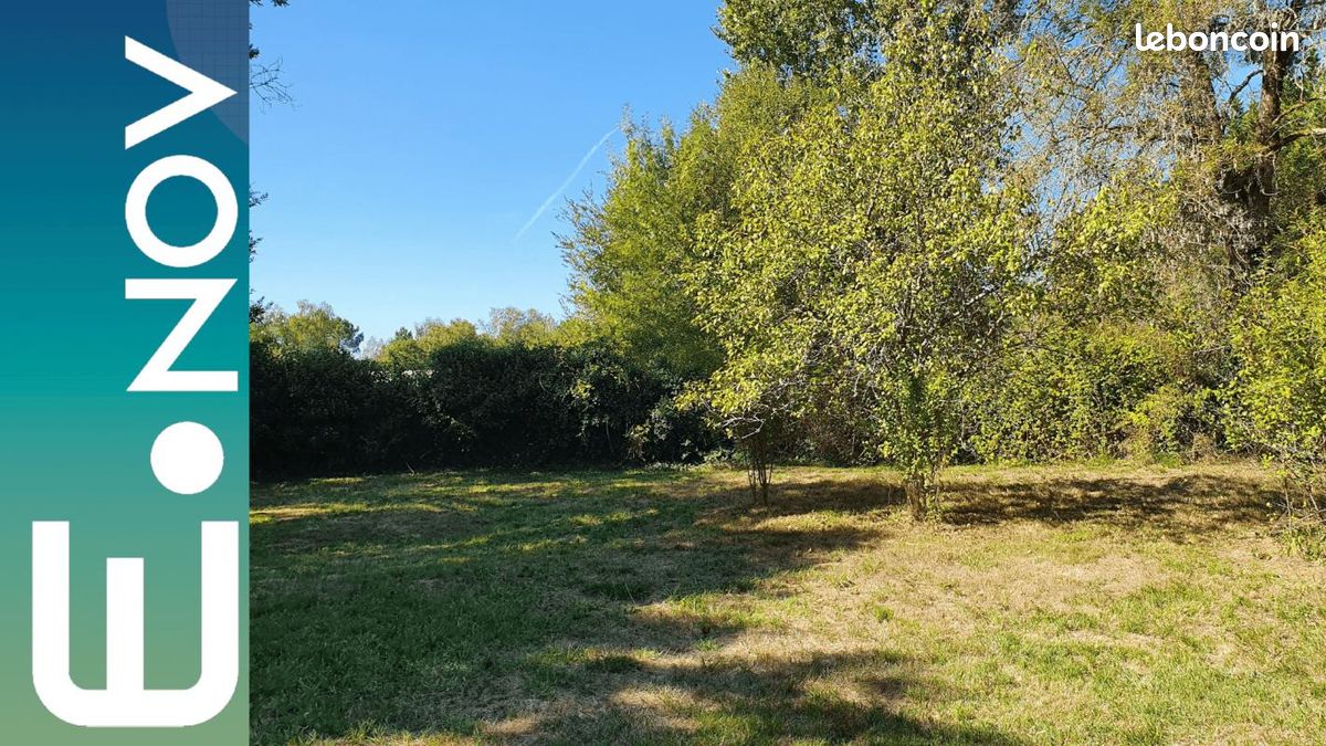 Terrain 1 000 m² Salleboeuf · 100 000 €