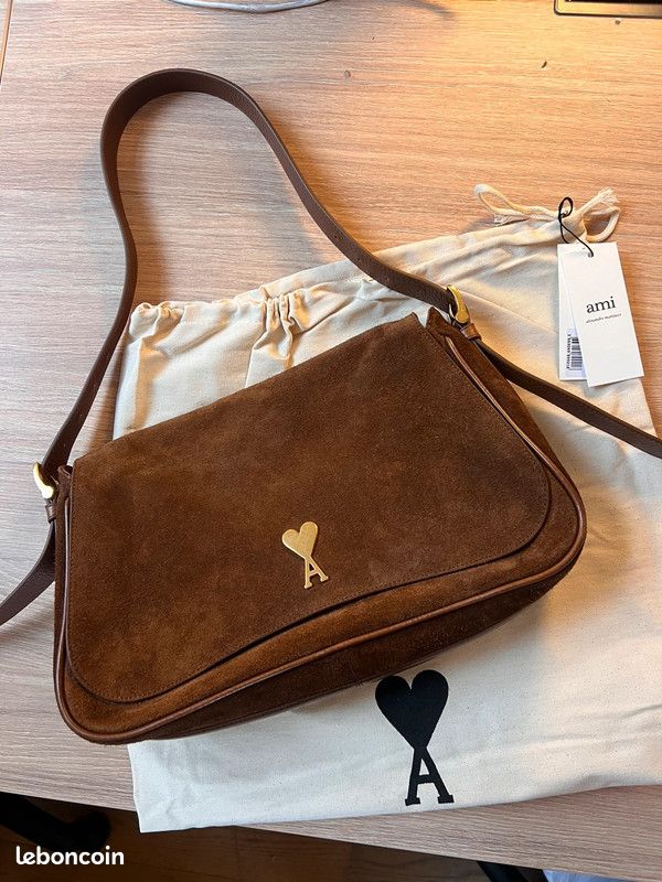 Sac Paname Paname AMI en daim marron camel Accessoires Bagagerie
