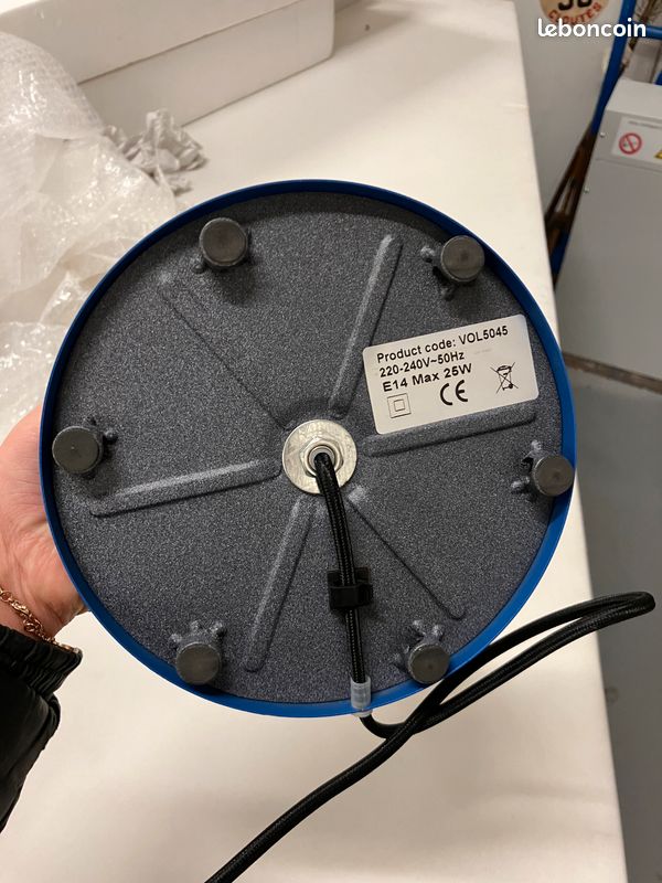 URGENT Lampe à poser bleu (image 4)