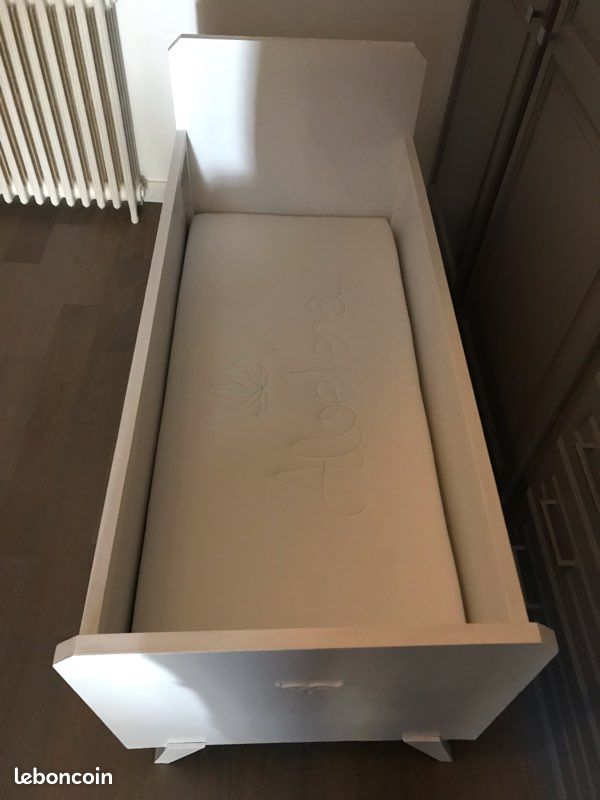 Lit + matelas neuf (image 2)