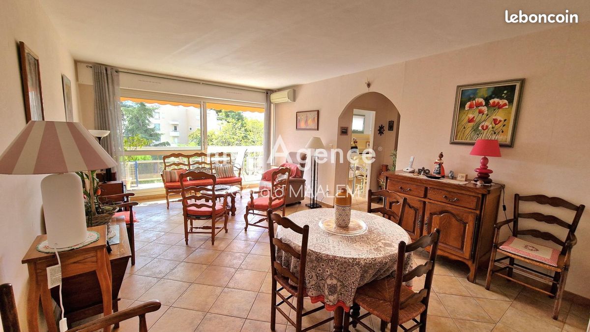 Appartement 3 pièces 74 m² · à Sainte-Maxime · 74 m² · 330 000 €
