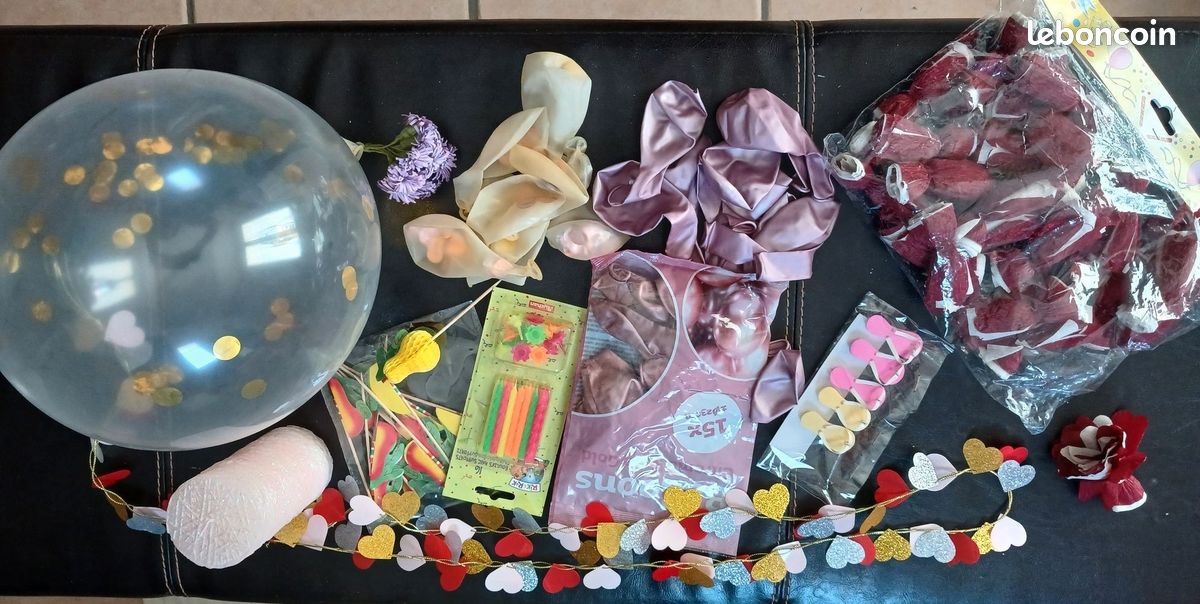 Lot de décoration de fête / anniversaire (ballons, guirlandes, accessoires) (image 2)