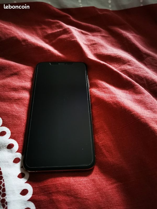 Iphone xs max Gold (image 3)