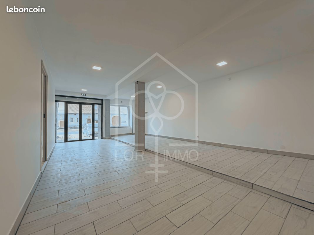 Appartement 3 pièces 95 m² · à Allamont · 95 m² · 720 €/mois