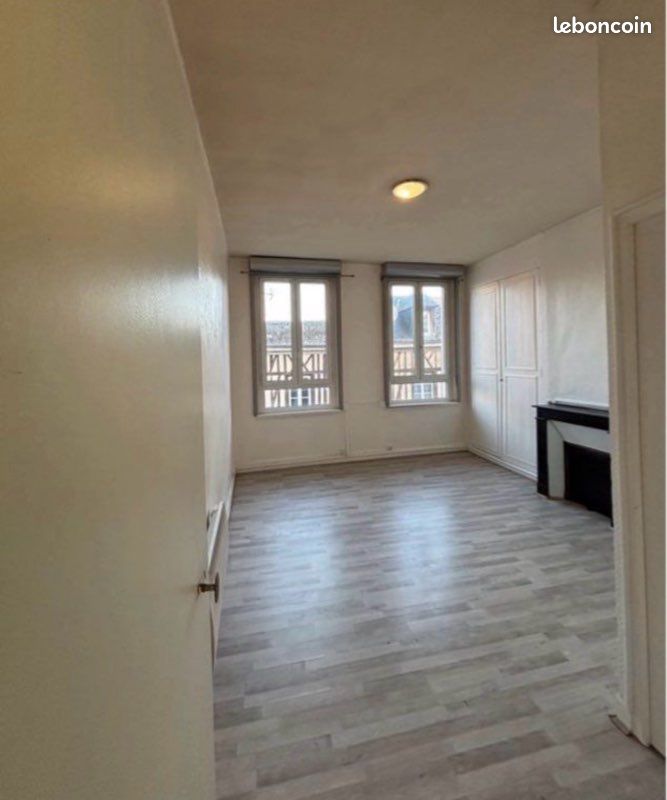 Appartement 1 pièce 27 m² · à Bernay · 27 m² · 360 €