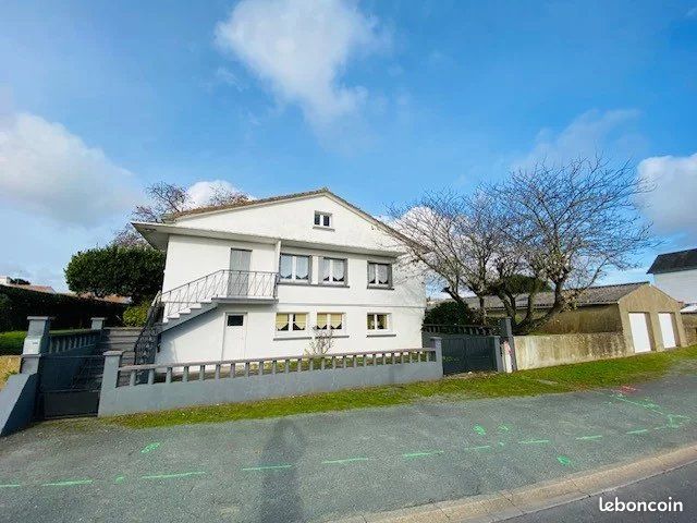 Maison 7 pièces 167 m² · à Soullans · 167 m² · 231 000 €