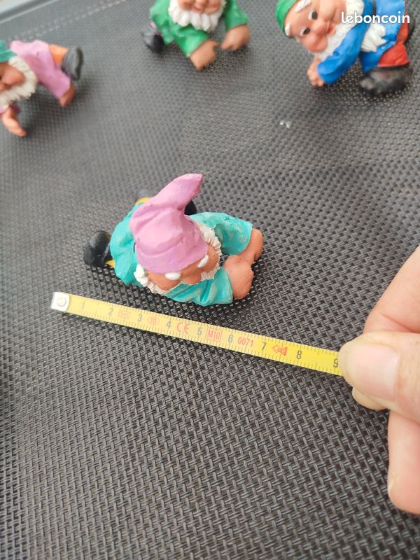 Lot de figurines des 7 nains (image 3)