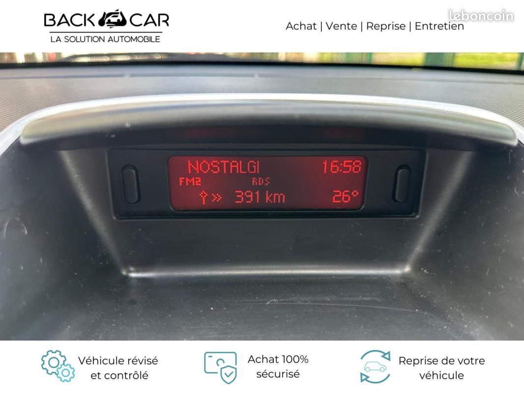 Peugeot 206+ 1.4 HDi 70ch FAP BLUE LION Urban (image 12)