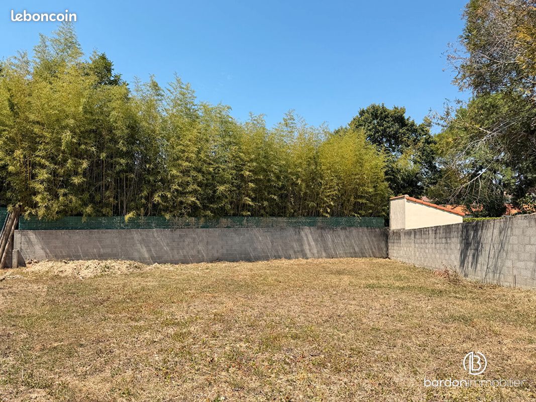 Terrain 510 m² · à La Garnache · 510 m² · 76 300 €