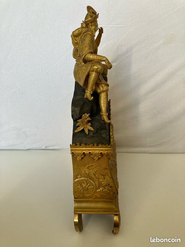 Pendule en bronze XIXe siècle (image 10)