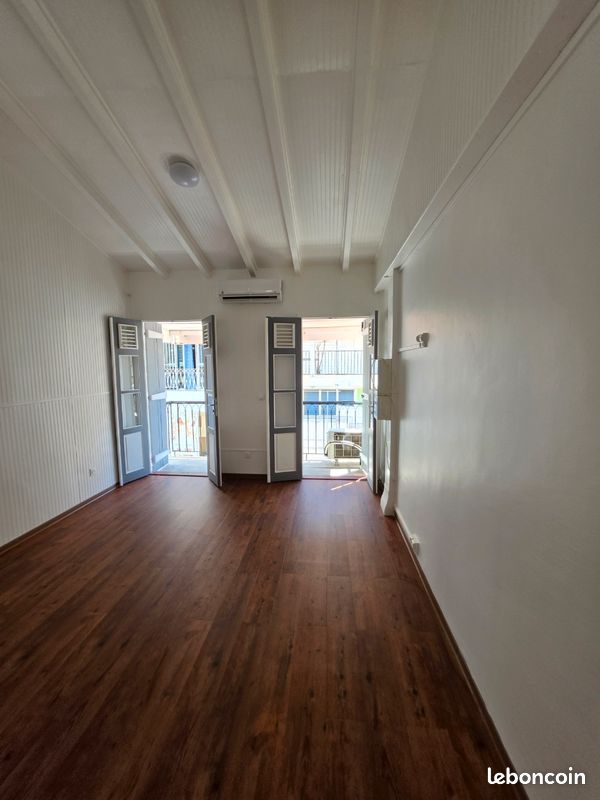 Appartement 1 pièce 29 m² · à Pointe-à-Pitre · 29 m² · 670 €/mois