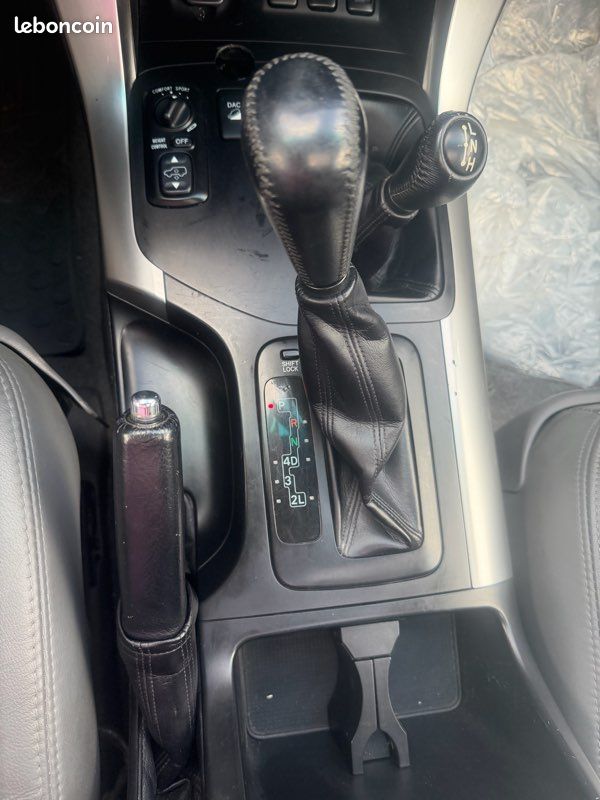 Toyota Land Cruiser KDJ 120 3,0 D4D 173ch BVA VIP (image 11)