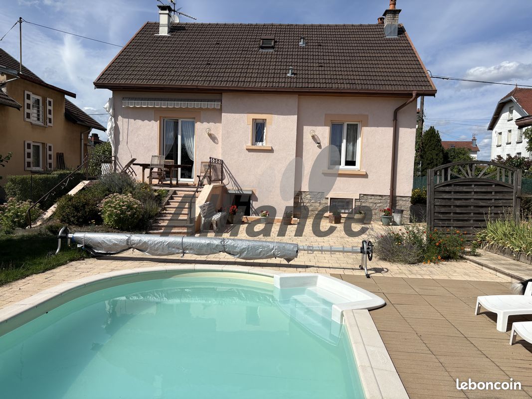 Maison 6 pièces 120 m² · à Luxeuil-les-Bains · 120 m² · 220 000 €