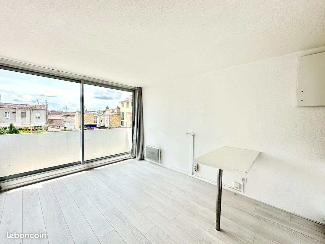 Appartement 1 pièce 24 m² · à Bordeaux · 24 m² · 540 €