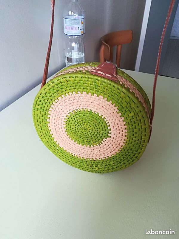 NEUF Sac rond en ROTIN bicolor Accessoires Bagagerie