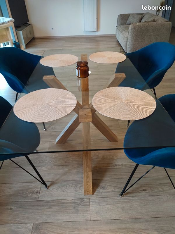 Table verre et 4 fauteuils (image 2)
