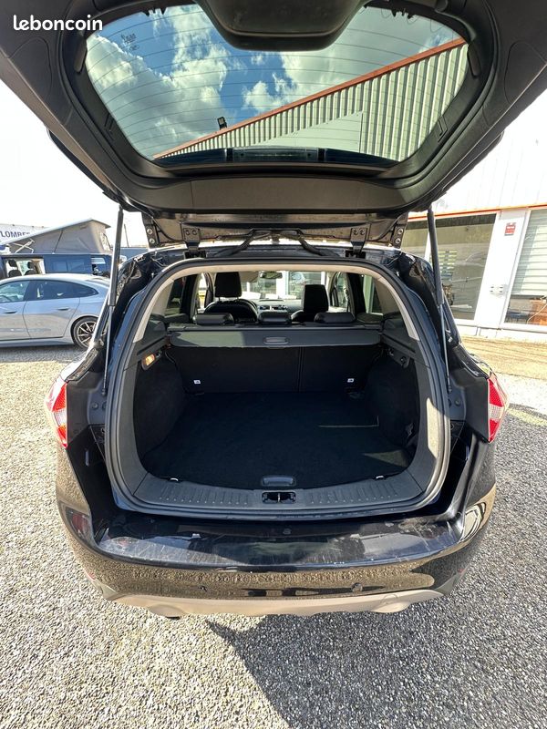 FORD KUGA 2.0 TDCI ÉDITION TITANIUM 4X4 POWERSHIFT DE 140 Cv GARANTIE CONSTRUCTEUR (image 9)