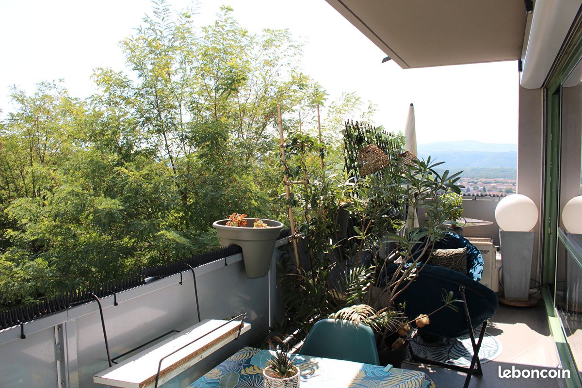 Appartement 3 pièces 71 m² · à Le Péage-de-Roussillon · 71 m² · 110 000 €