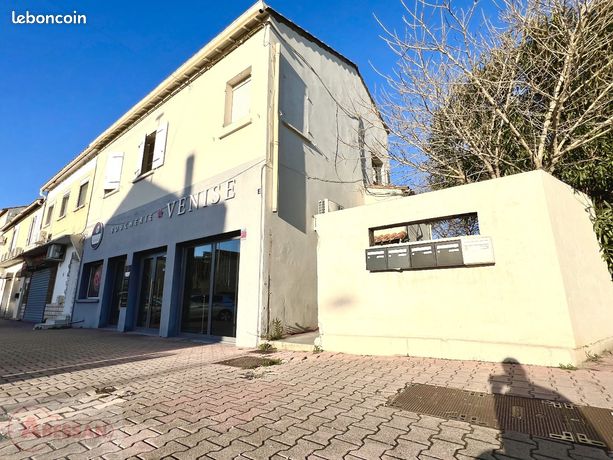 Immeuble 220 m² PORT SAINT LOUIS DU RHONE