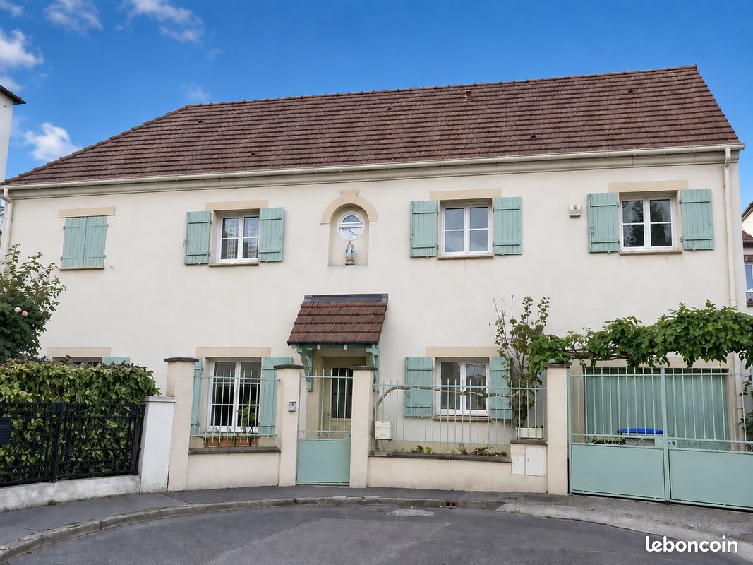 Maison 8 pièces 190 m² · à Bois-Colombes · 190 m² · 1 350 000 €