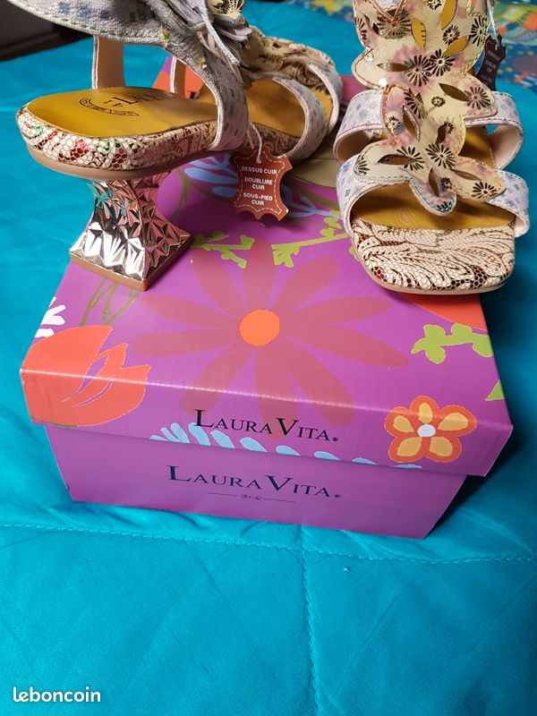 Laura Vita Sandales / nu-pieds Femme Beige pointure 41 - Neuve (image 6)