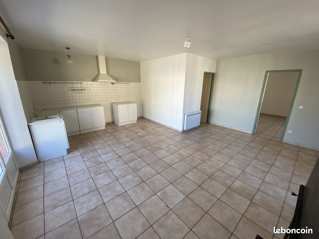 Appartement 2 pièces 57 m² · à Auch · 57 m² · 450 €