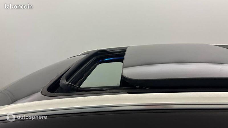 Peugeot 3008 HYBRID 225ch GT e-EAT8 (image 31)