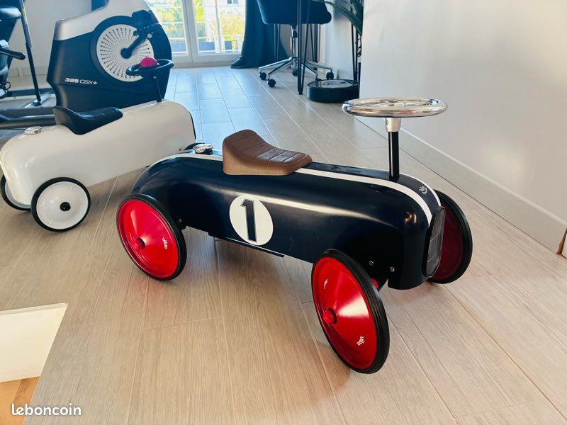 🚗 Deux magnifiques voitures à pédales pour enfant – marque Baghera & Vilac (image 5)