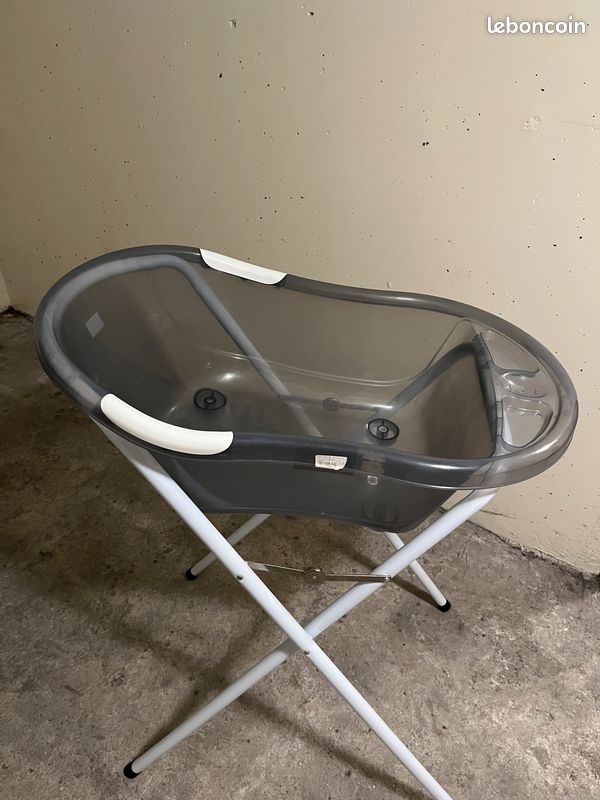 Baignoire bébé surélevée (image 1)