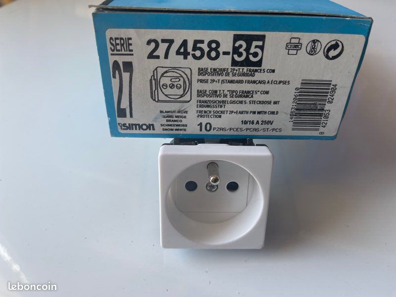 Prise électrique (image 1)
