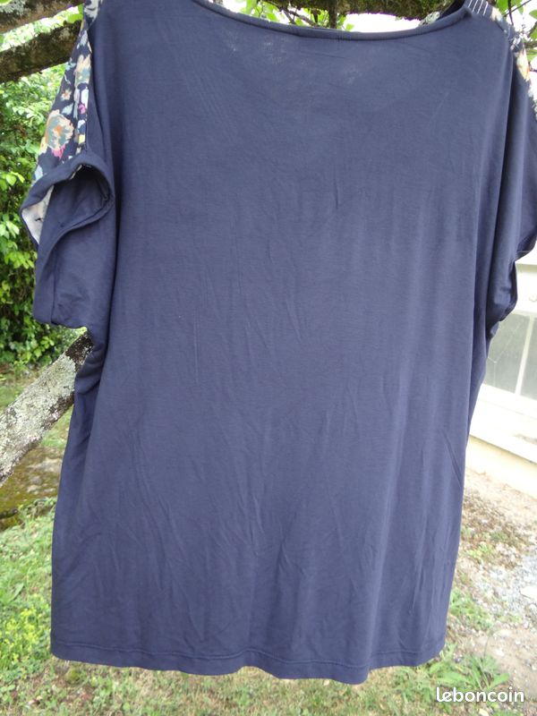 Tee-shirt neuf Damart T 50/52 bi-matière bleu marine & imprimé (image 8)