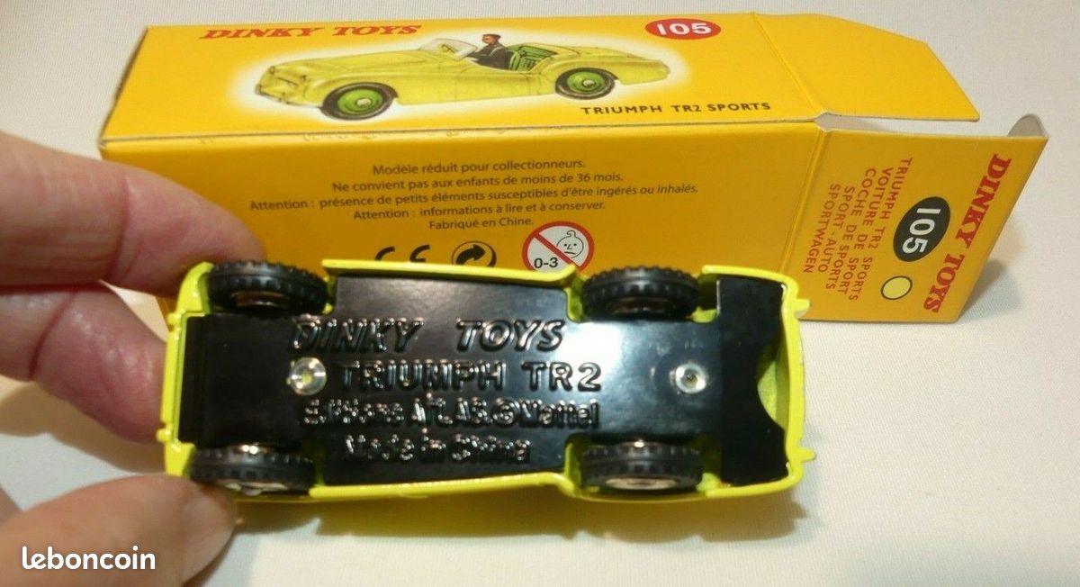 Triumph 2000 berline n° 135 Dinky Toys 1/43 avec boîte - France
