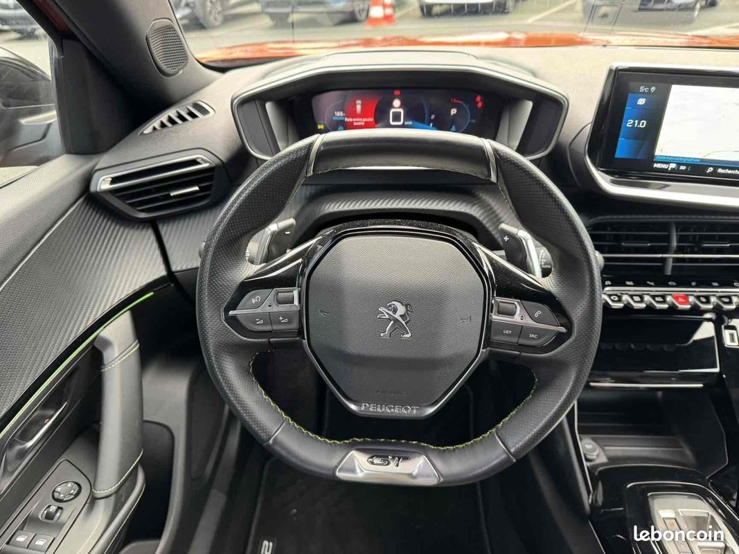 Peugeot 2008 1.5 BLUEHDI 130CH S&S GT EAT8 (image 13)