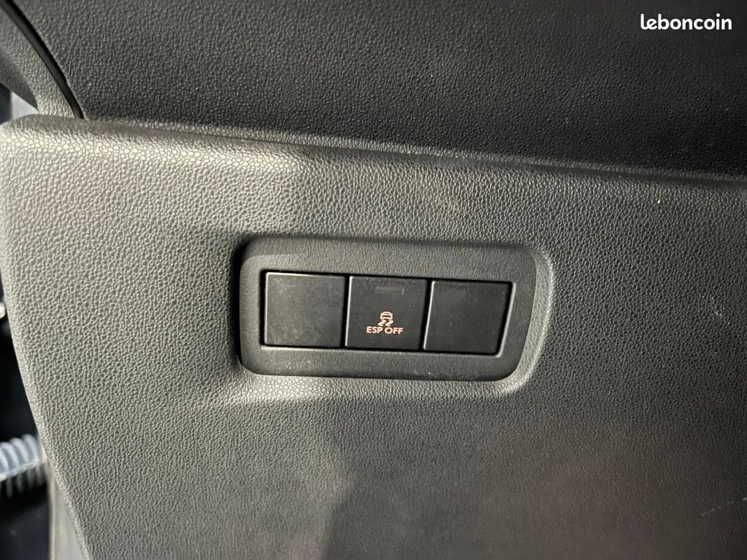 CITROEN DS3 1.6 HDi 112ch SÉRIE NOIRE - 2011 - 155 000 km - Sièges cuir - Suivi complet (image 17)