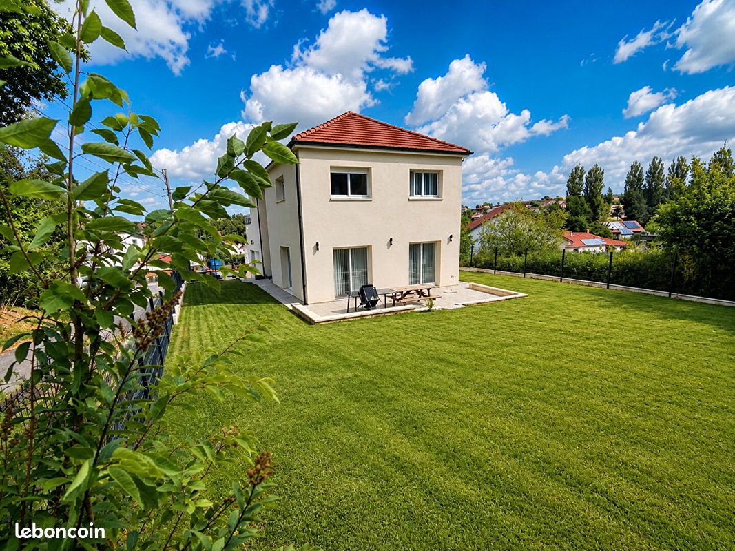 Maison 6 pièces 140 m² · à Deyvillers · 140 m² · 335 500 €