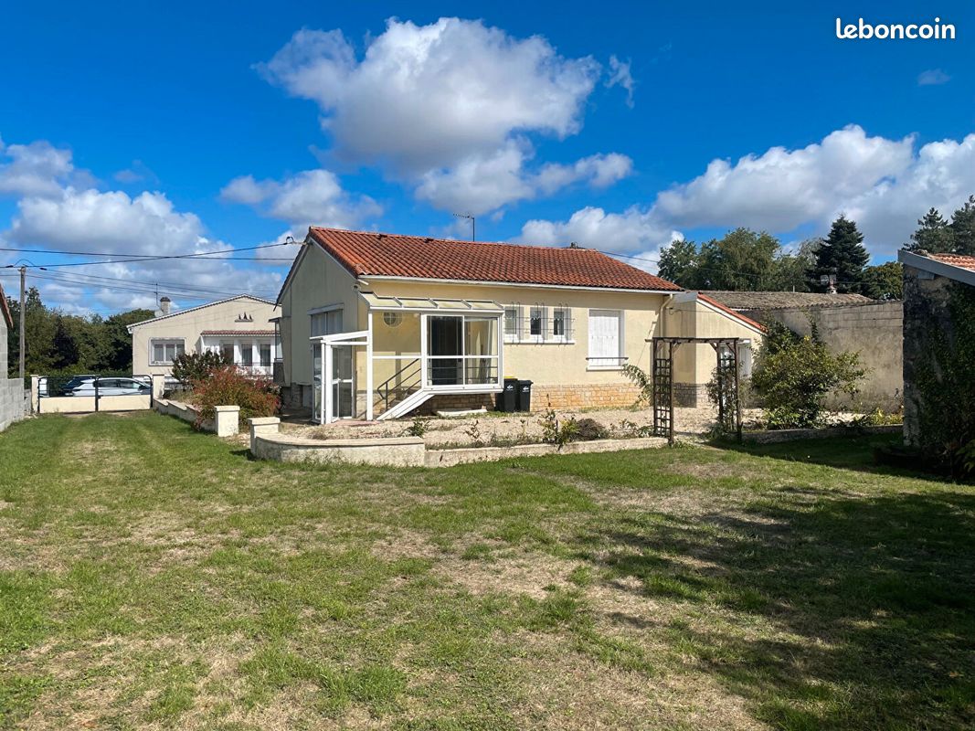 Maison 4 pièces 82 m² · à Valence-en-Poitou · 82 m² · 95 900 €