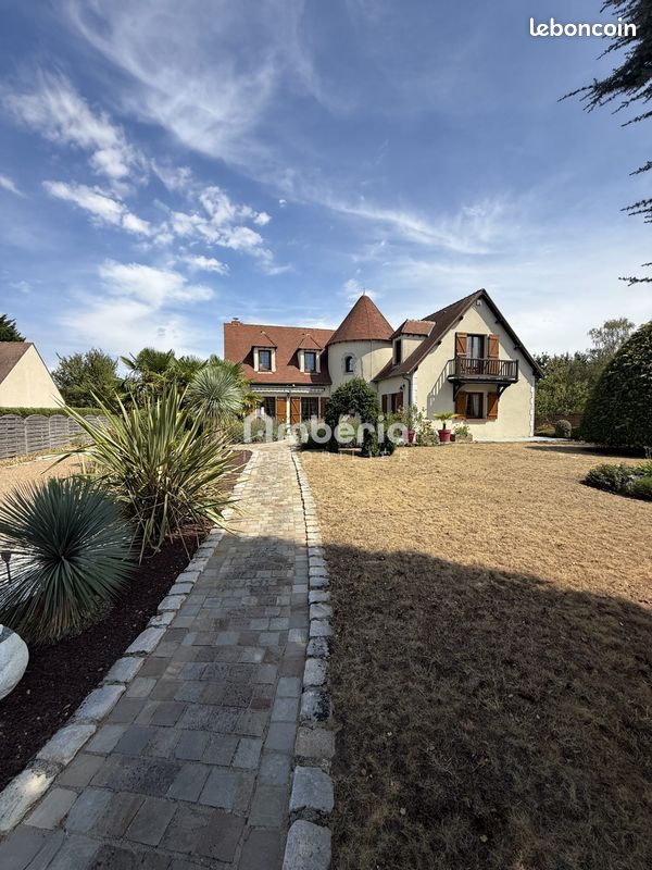 Maison 7 pièces 190 m² · à Saint-Jean-le-Blanc · 190 m² · 569 900 €