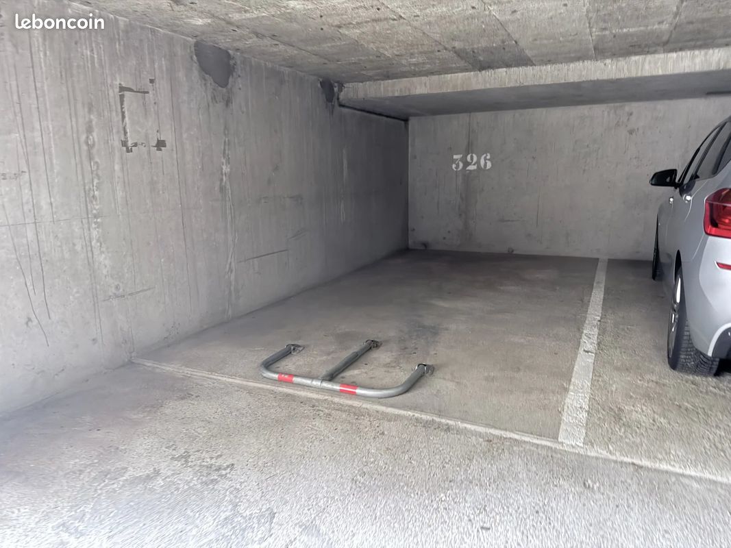 Parking 12 m² · à Rouen · 12 m² · 110 €/mois
