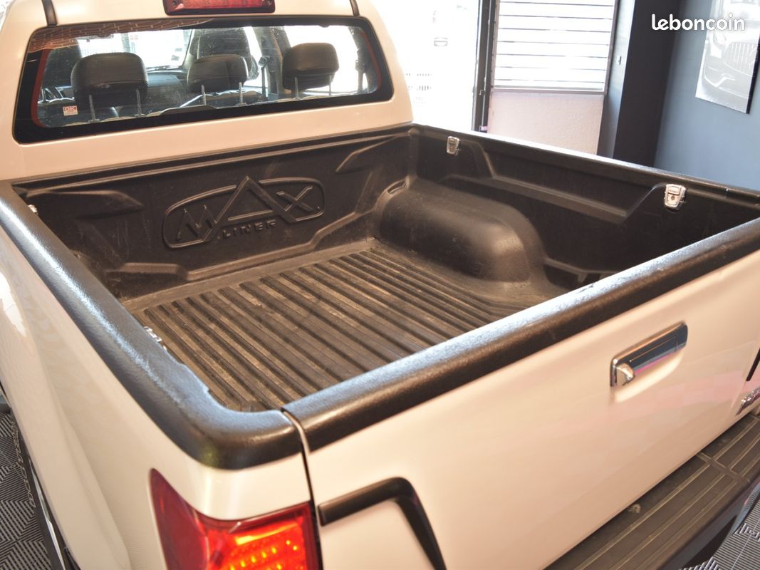 Isuzu d-max 2.5 4x4 crew cab quasar (image 23)