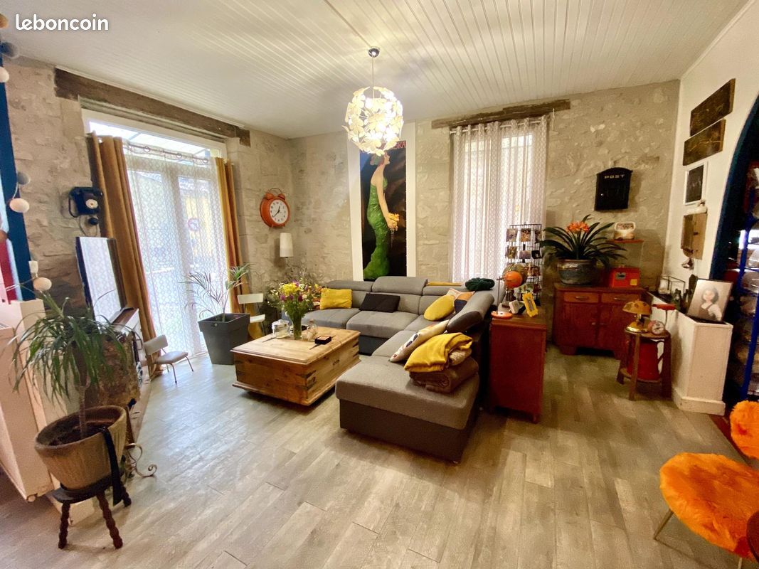 Maison 7 pièces 196 m² · à Puymiclan · 196 m² · 199 000 €