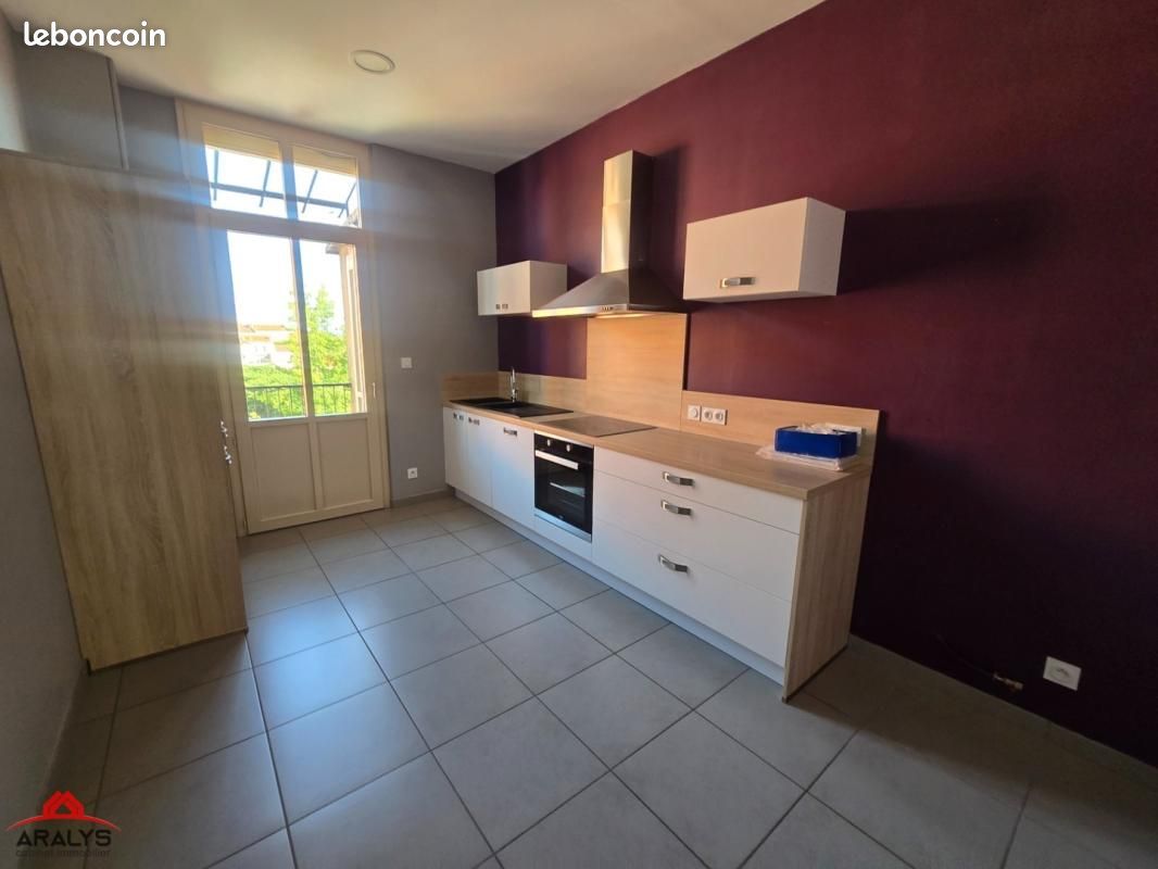 Appartement 5 pièces 128 m² · à Roanne · 128 m² · 890 €/mois