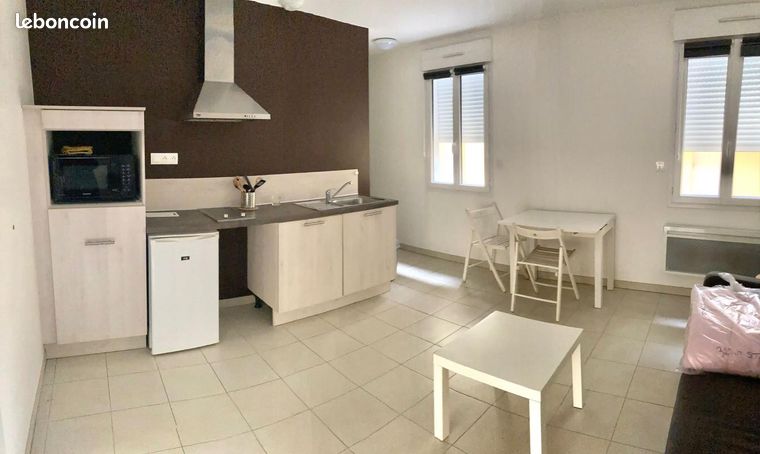Studio 1 pièce 25 m²