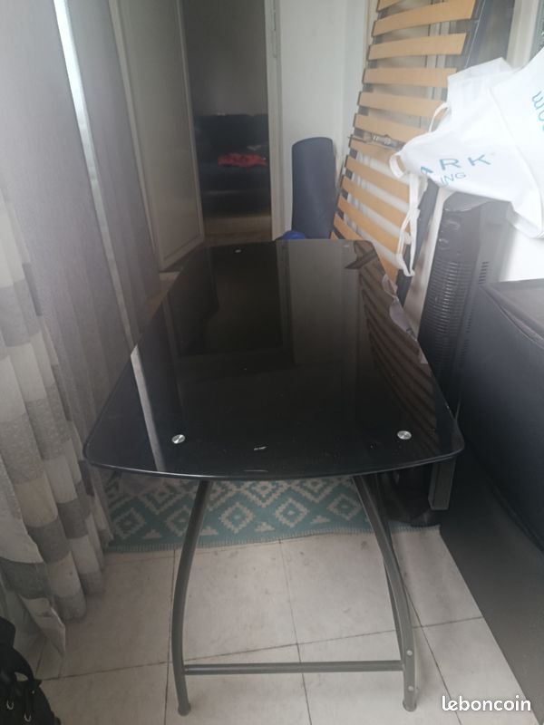 Table bureau (image 2)