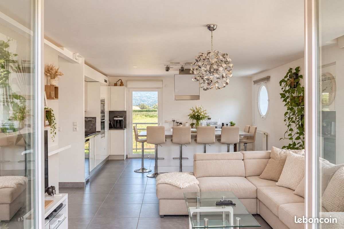 Appartement 5 pièces 100 m² · à Alby-sur-Chéran · 100 m² · 380 000 €